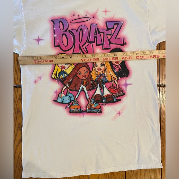 EUC BRATZ white short sleeve shirt, size medium - Picture 6 of 7